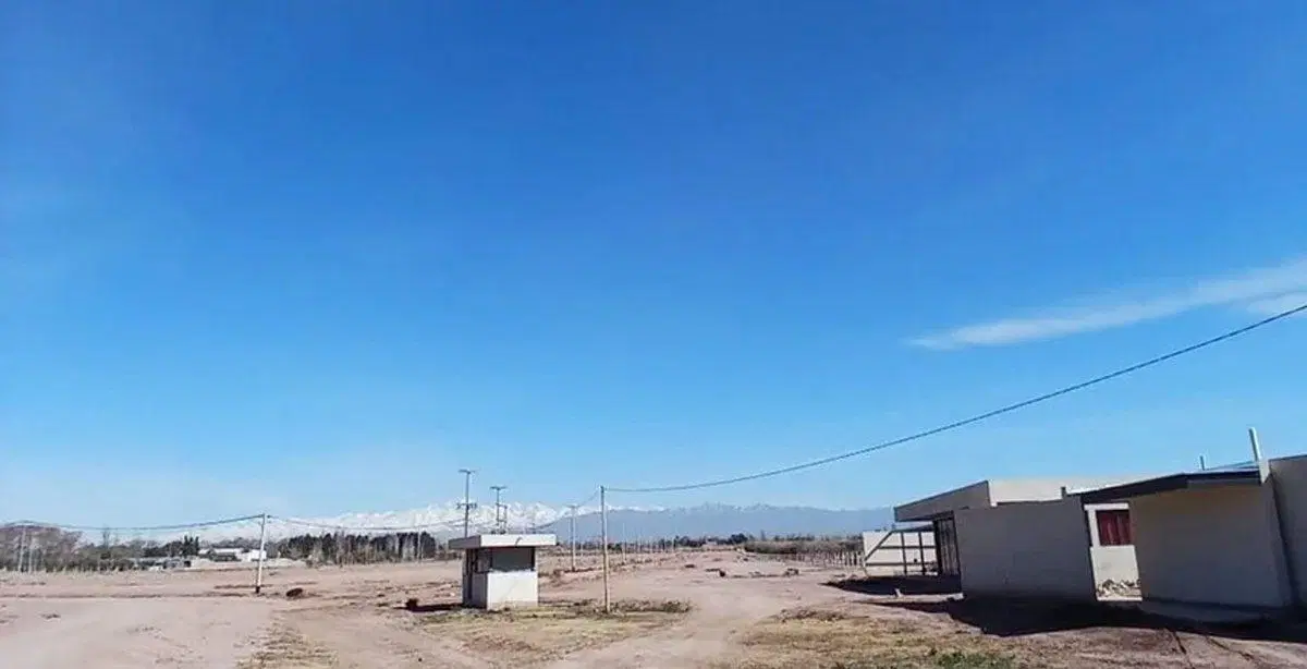 Venta lote Cruz de Piedra Ampros -IX- 9 Central 2