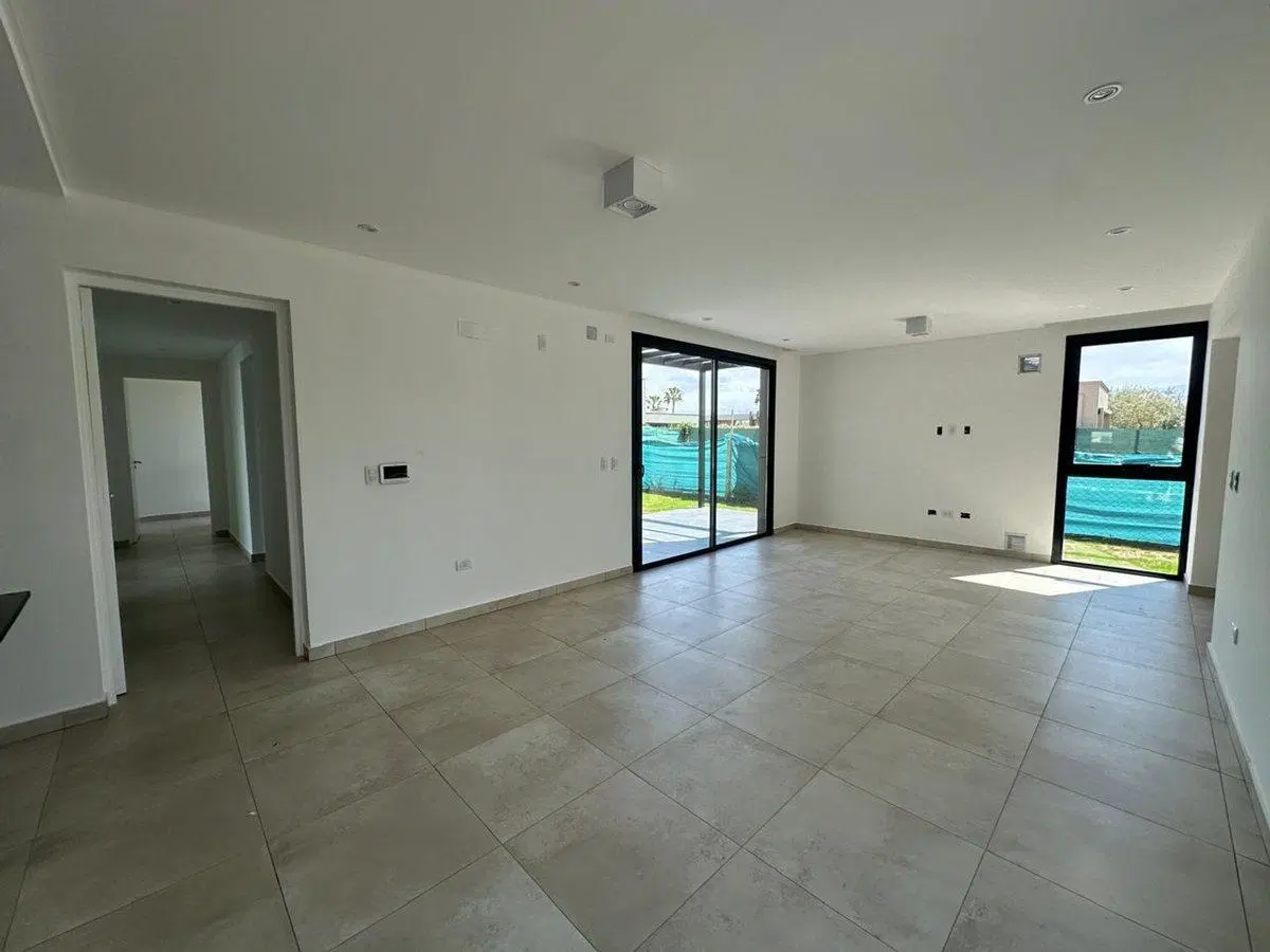 CASA A ESTRENAR CIRO DE VIEYTES 3