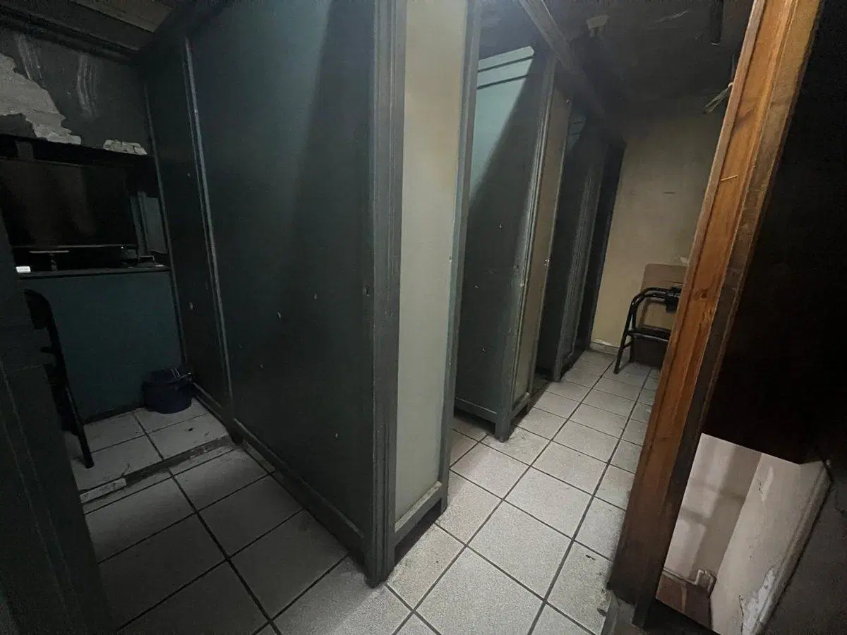 Venta de local comercial en Galería Tonsa 8