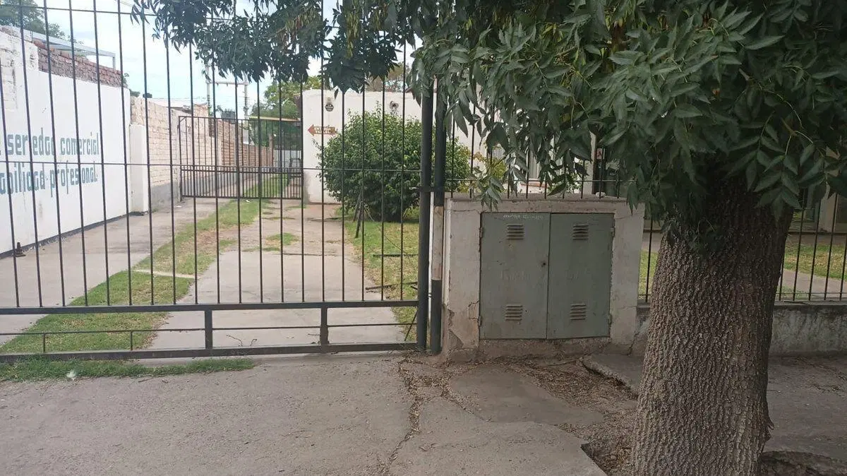 GALPON CON OFICINAS EN VENTA GENERAL SAN MARTIN 5