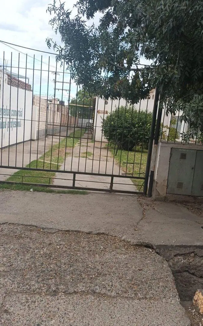 GALPON CON OFICINAS EN VENTA GENERAL SAN MARTIN 4