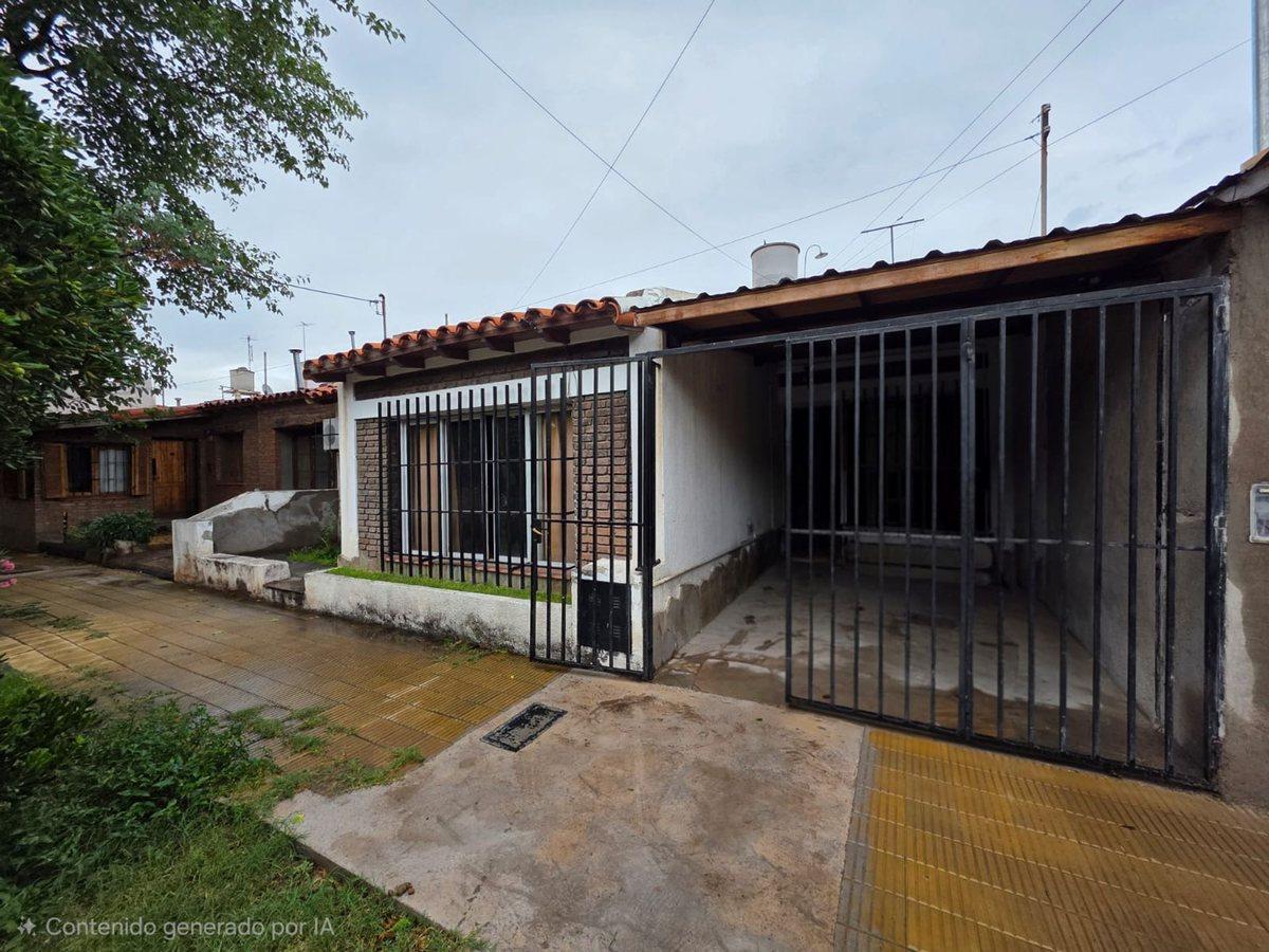 Venta de casa en Godoy Cruz, 6 ambientes
