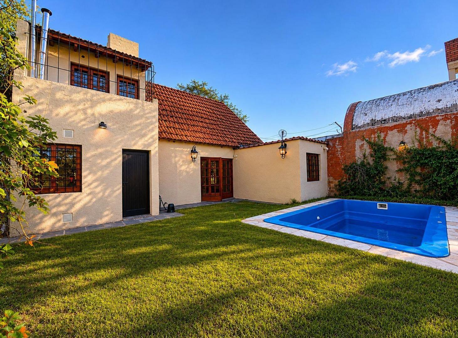 VENTA CASA DE 4 DORMITORIOS, DORREGO, GUAYMALLEN