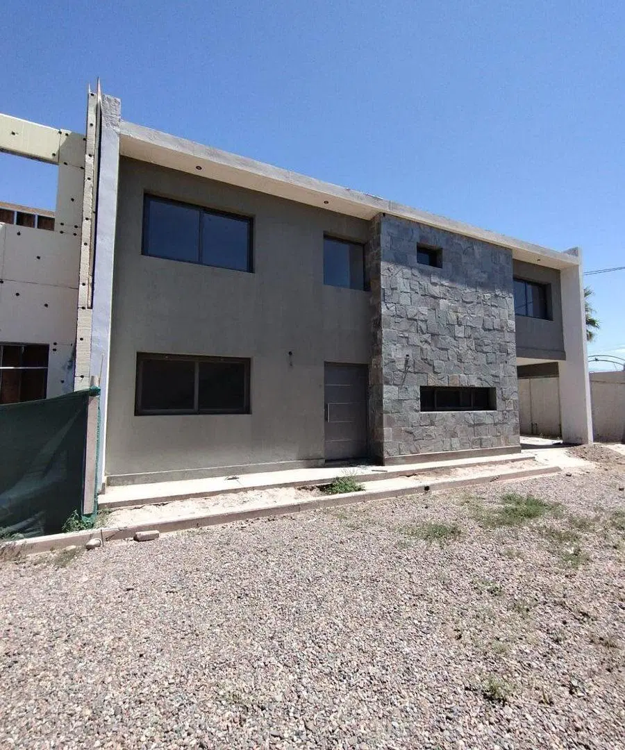 Duplex en Luzuriaga con Entrega en Noviembre 4