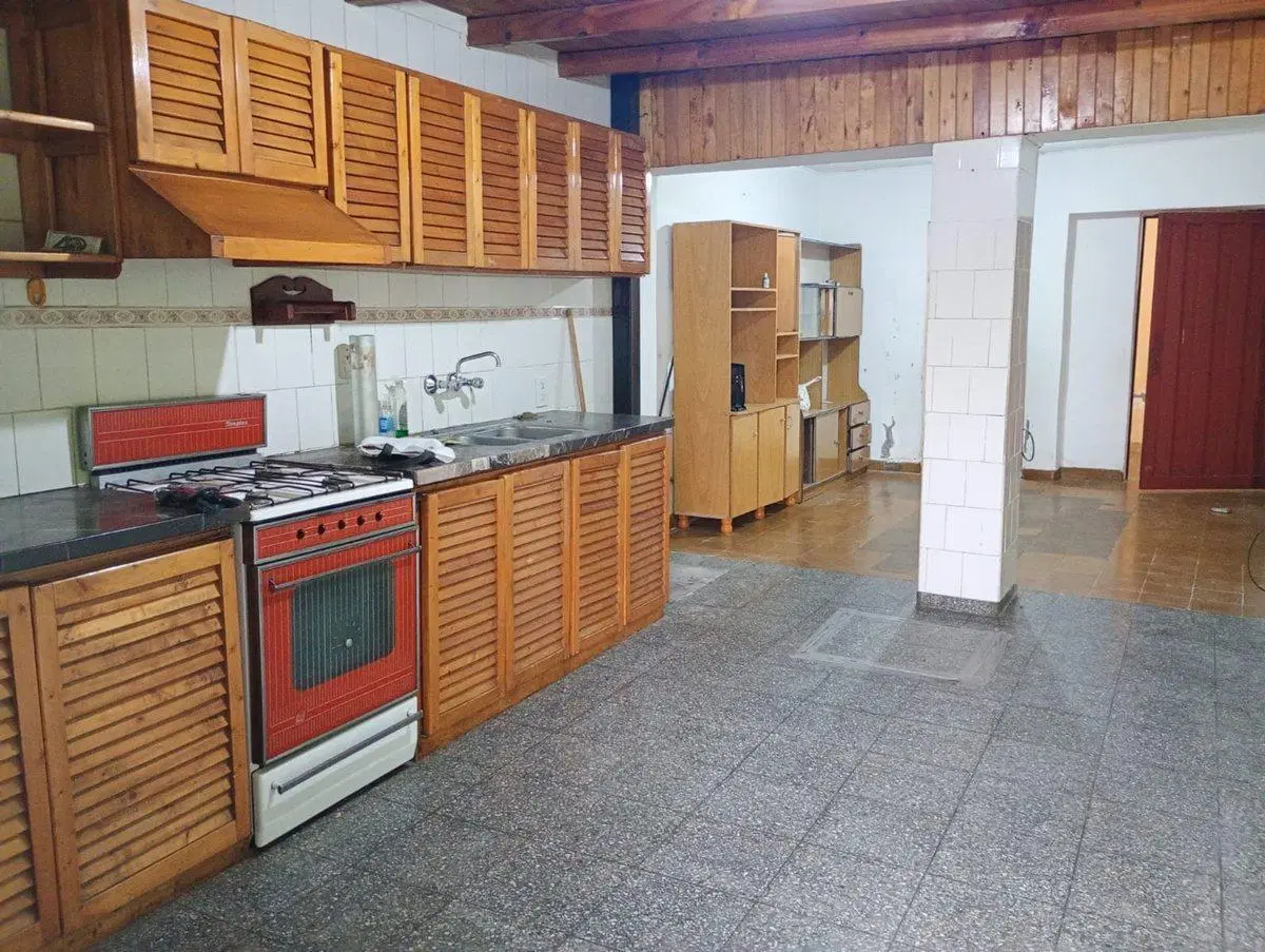 Venta de casa con cochera Godoy Cruz 8