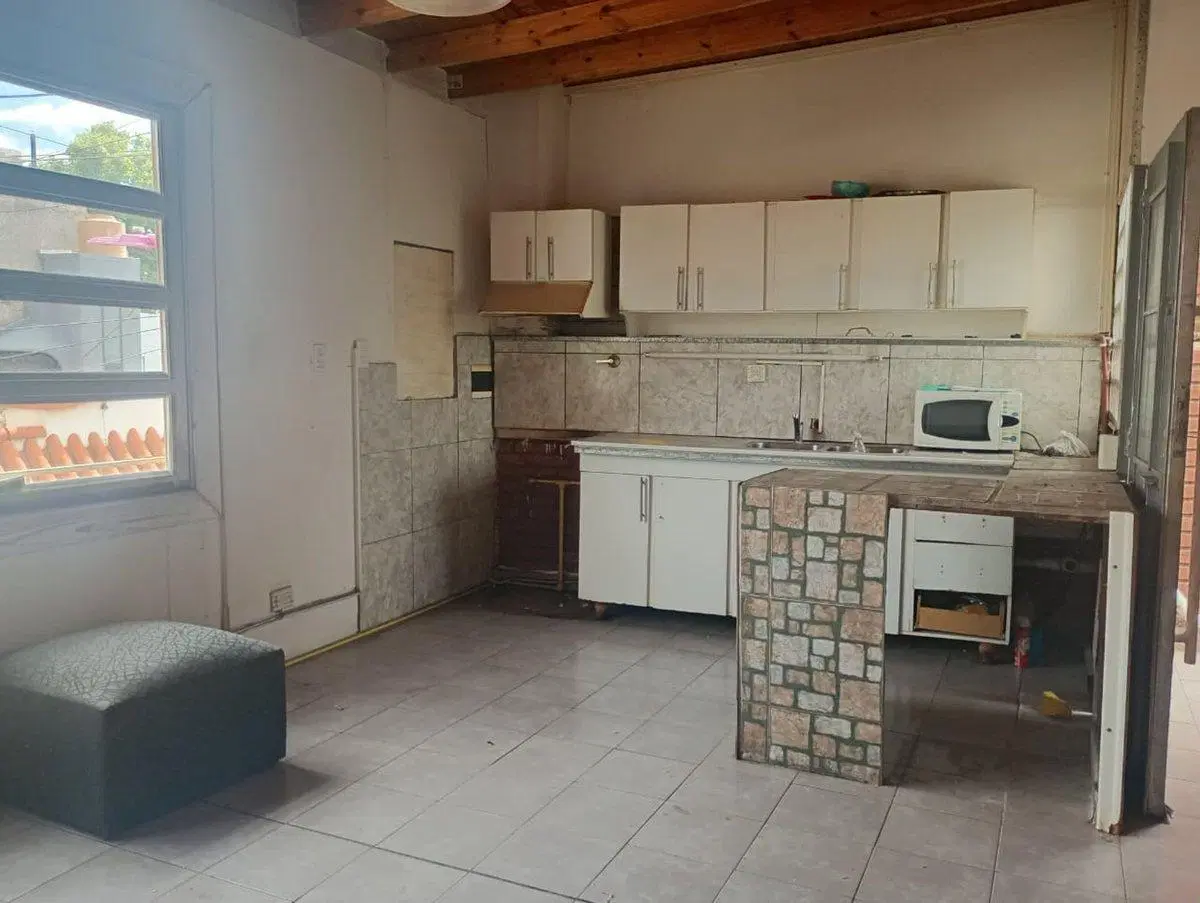 Venta Casa con Dpto en Bombal Sur ideal Inversión 5