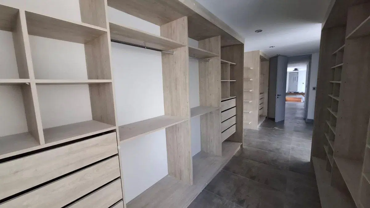 Casa en Venta de categoría Barrio Aguaribay 8