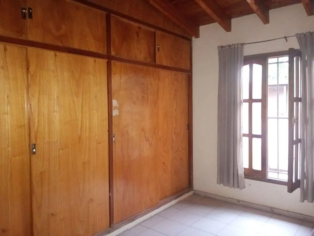 VENTA PROPIEDAD UNICA CON 2 CASAS EN DORREGO 5