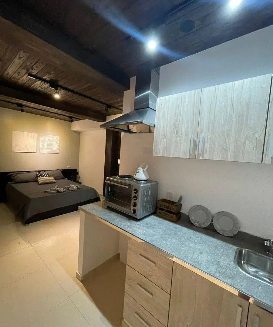 VENTA DE MONOAMBIENTE SOBRE ACCESO ESTE, MAIPU 5
