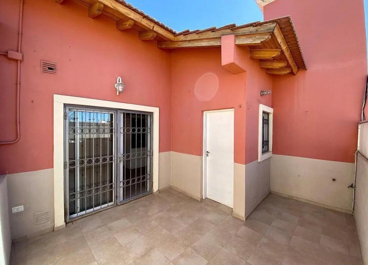 VENTA DE DEPTO 2D PLANTA ALTA S/ACC. ESTE, MAIPU 2