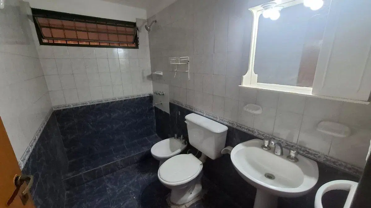 Casa en venta de 3 dormitorios y dos baños 4