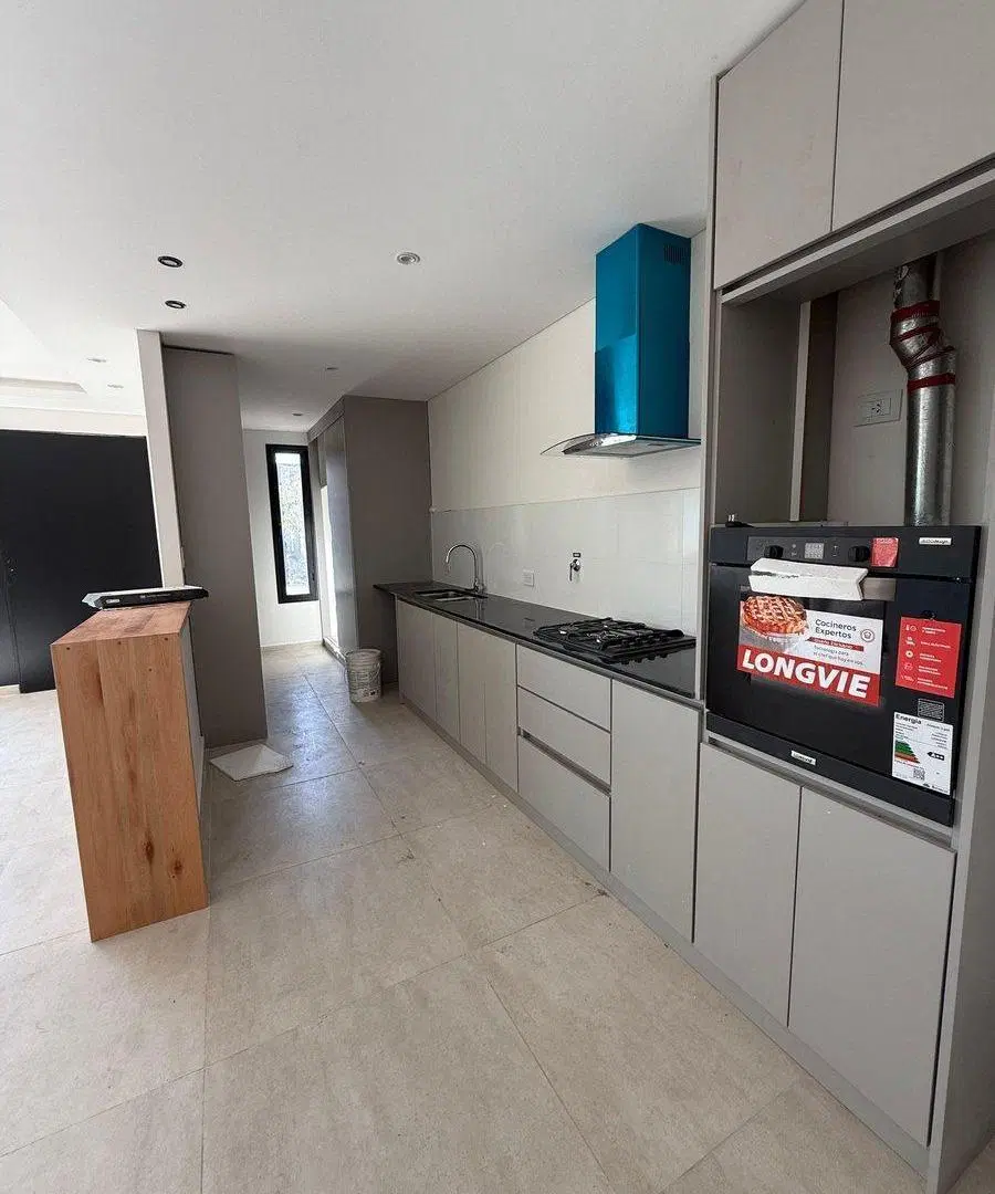 Casa Venta en Barrio Privado Lomas de Russell 8