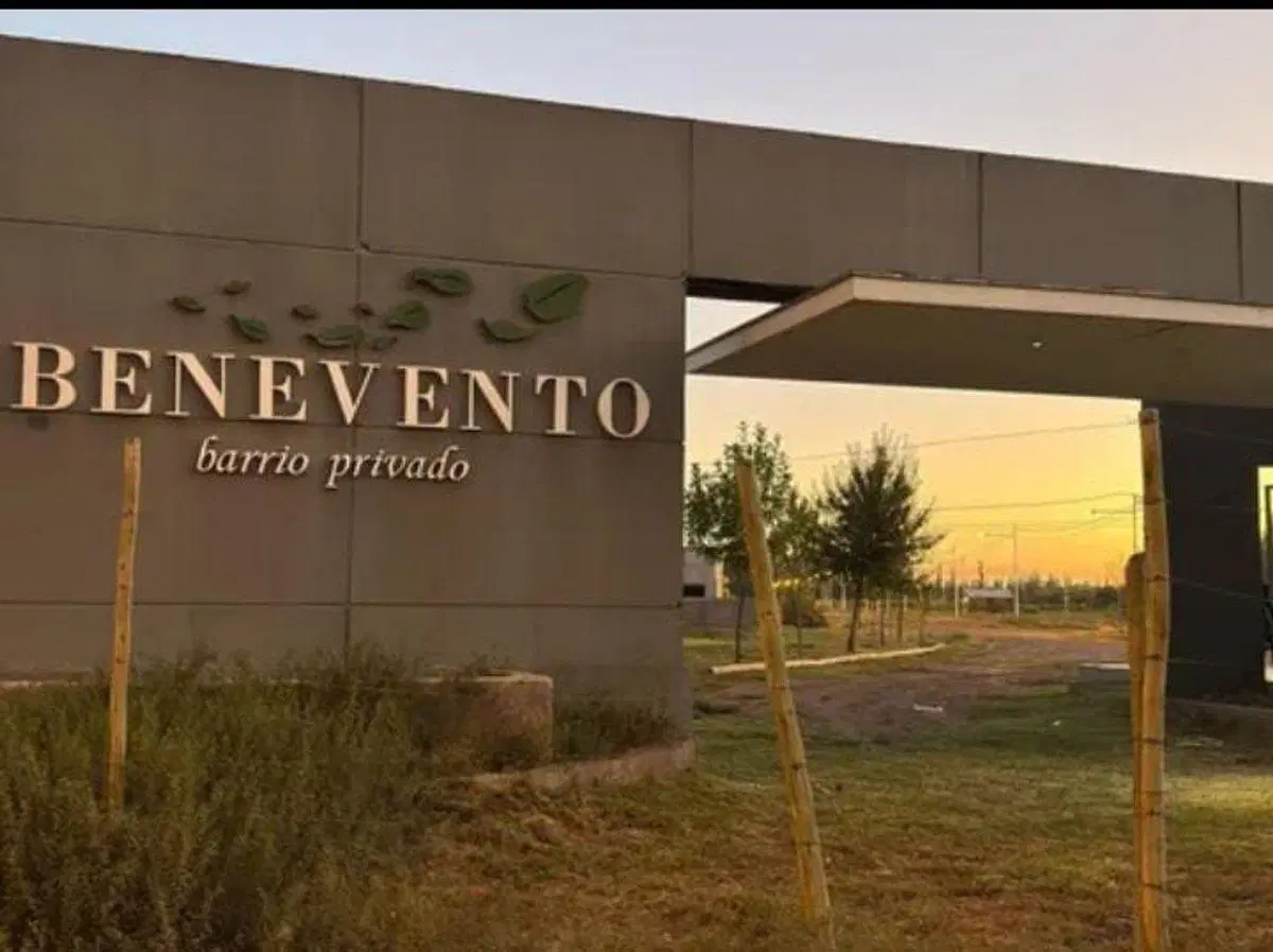 LOTE EN VENTA BARRIO PRIVADO BENEVENTO CORRALITOS 2