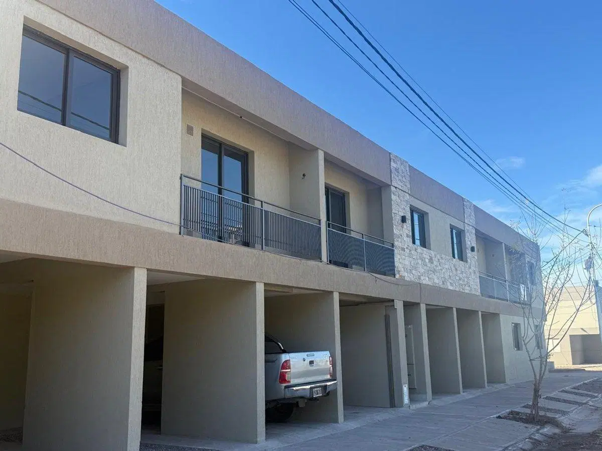 VENTA DE DPTOS EN COMPLEJO EN R .VENETO 2