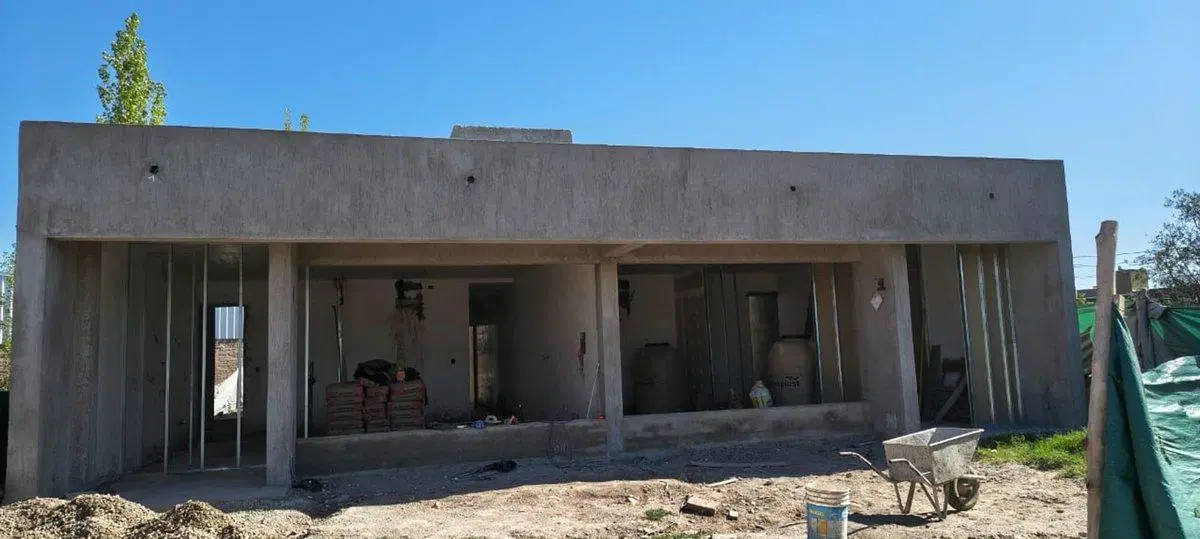 VENTA CASA A ESTRENAR 2 DORM B° PRIVADO RUSSELL 3