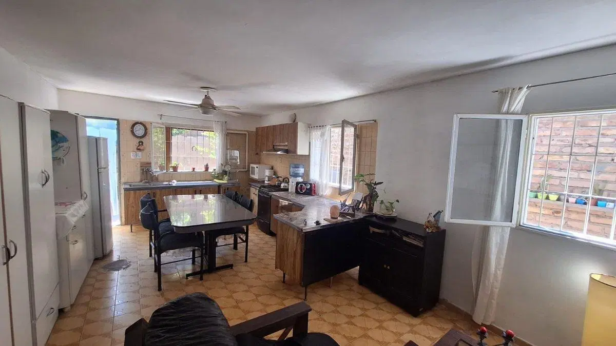 Venta casa más dpto Apta Credito en Las Heras 3