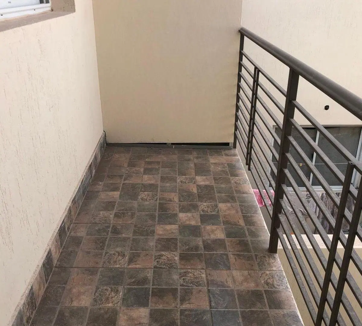 VENTA LOCAL COMERCIAL EN POZO - DORREGO GUAYMALLÉN 5
