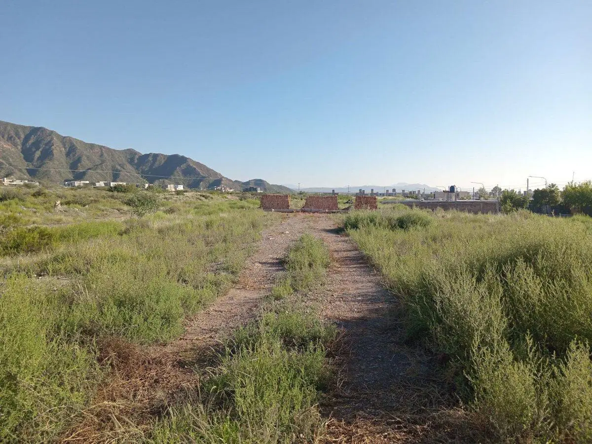 LOTE AMPLIO EL CHALLAO EN VENTA 5