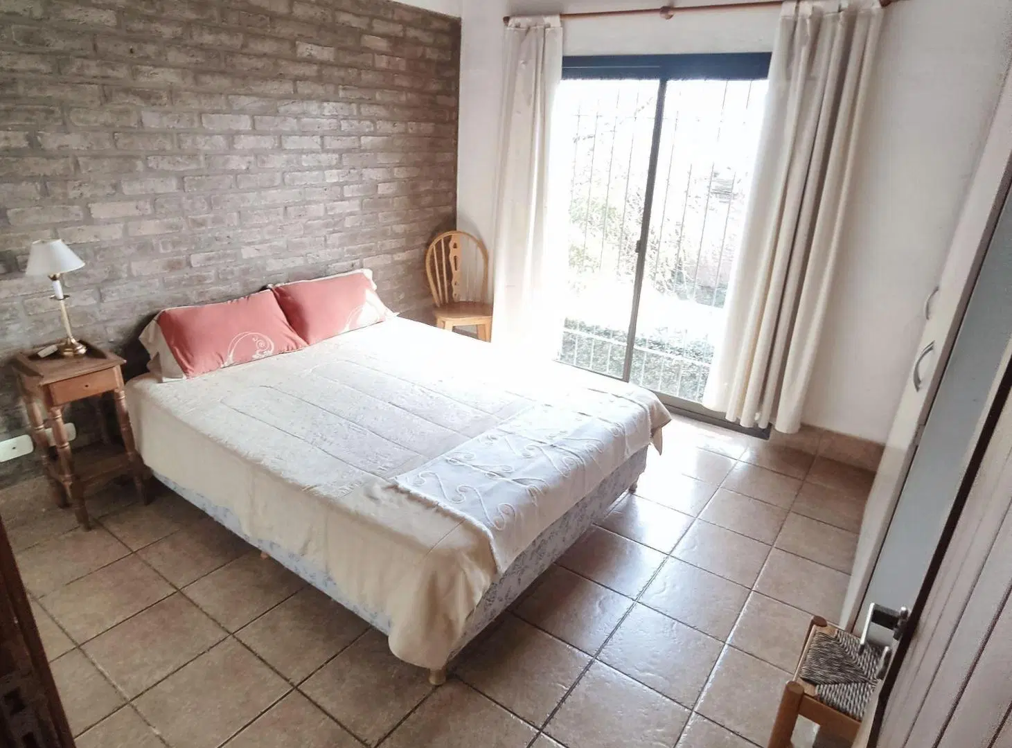 DEPARTAMENTO EN ALQUILER PRIMER PISO 5TA SECCION 4