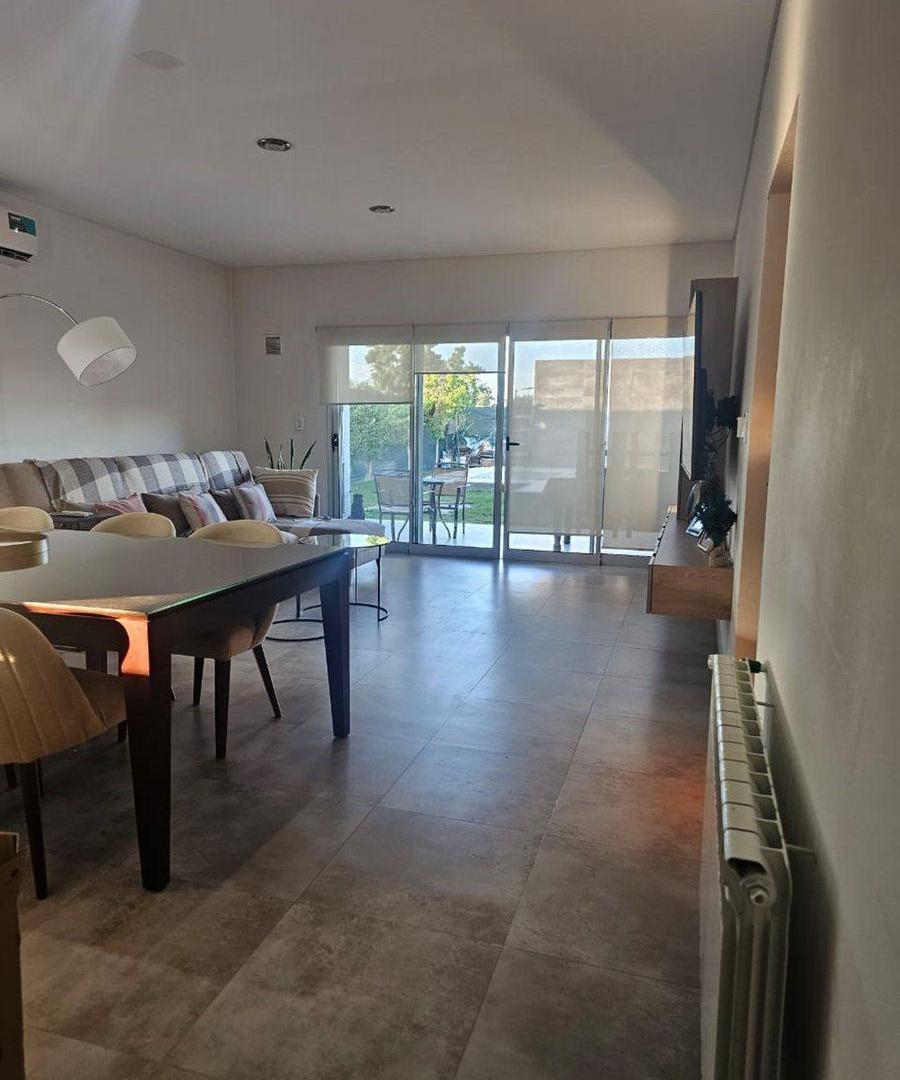 Foto de Casa en Venta en Barrio Privado Las Cortaderas 2, imagen 1