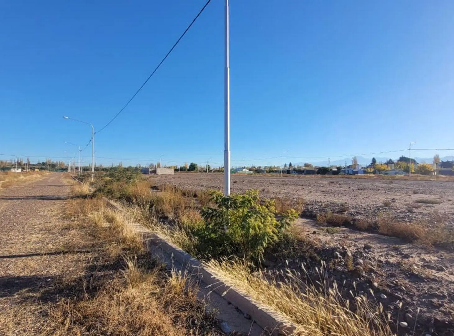 TERRENO B° AGUA Y ENERGIA, RUSSELL, MAIPU 5
