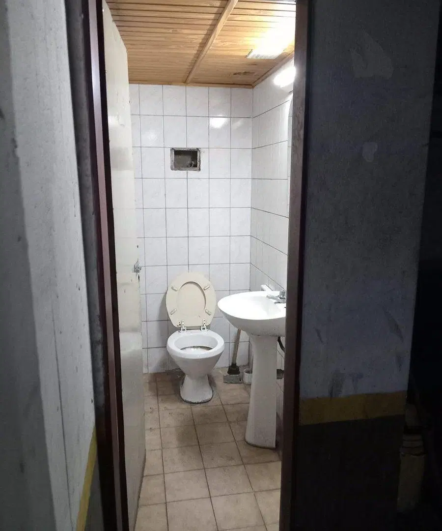 VENDO COCHERA, EDIFICIO CÉNTRICO. 2