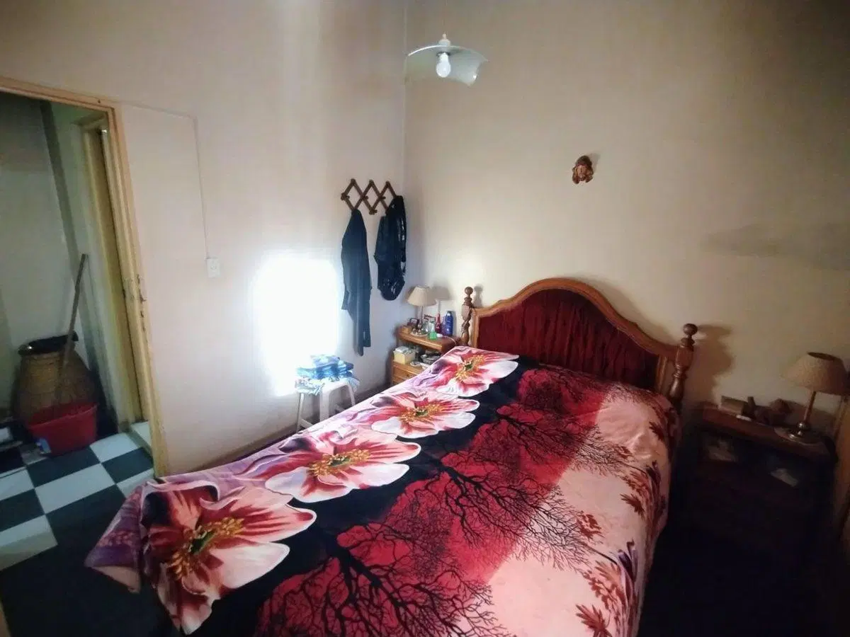 Casa de Dos Dormitorios A Metros De Av San Martin 4