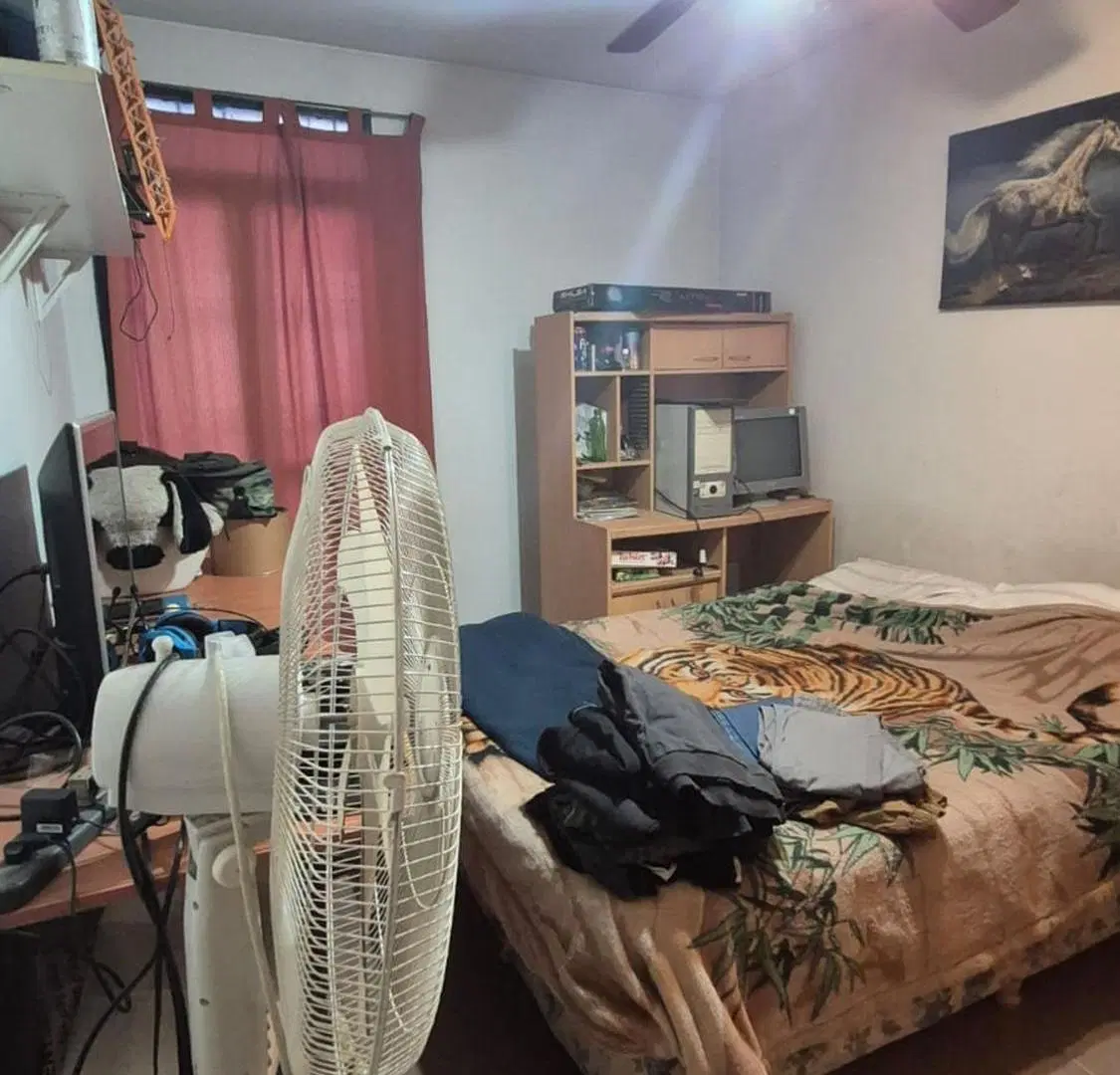 CASA EN VENTA BARRIO PETROLERO 8