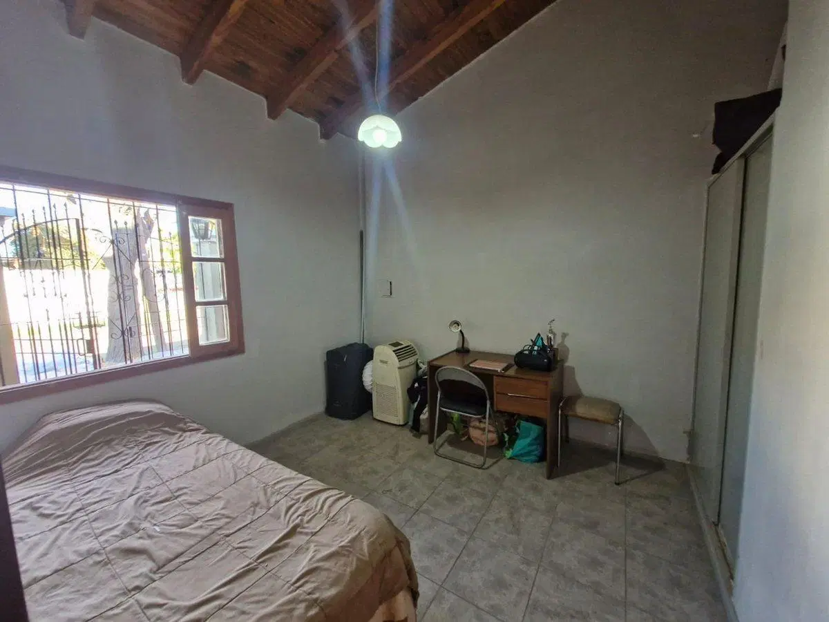 CASA EN VENTA B° SEMIPRIVADO AMANECER DE ORO 5
