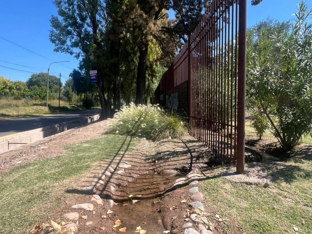 VENTA CASA 2 DORMITORIOS DOS BAÑOS MAIPU 5