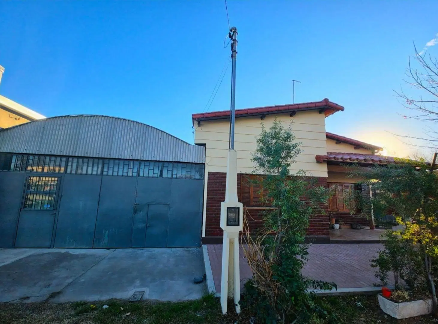 VENTA CASA Y GALPON SAN RAFAEL MENDOZA 2
