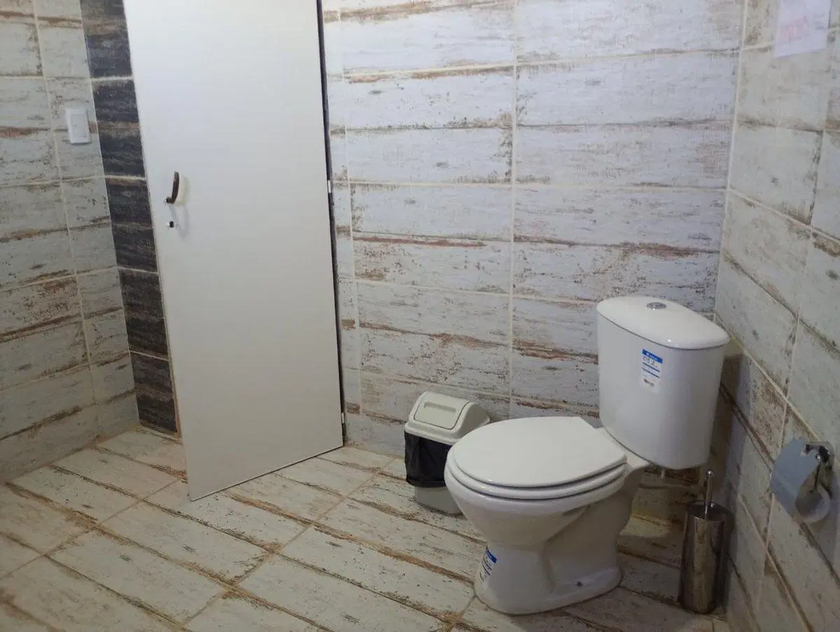 CASA CON PILETA EN VENTA B° DOMINIOS 3 CORRALITOS 4