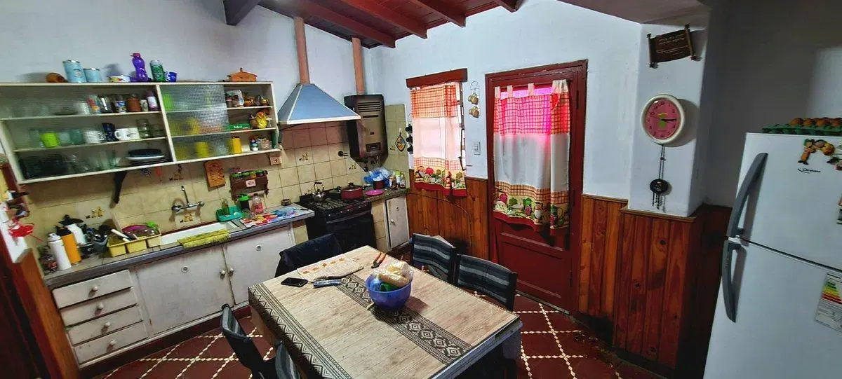 VENTA CASA CÉNTRICA 4 DORM. SAN RAFAEL-MENDOZA 2