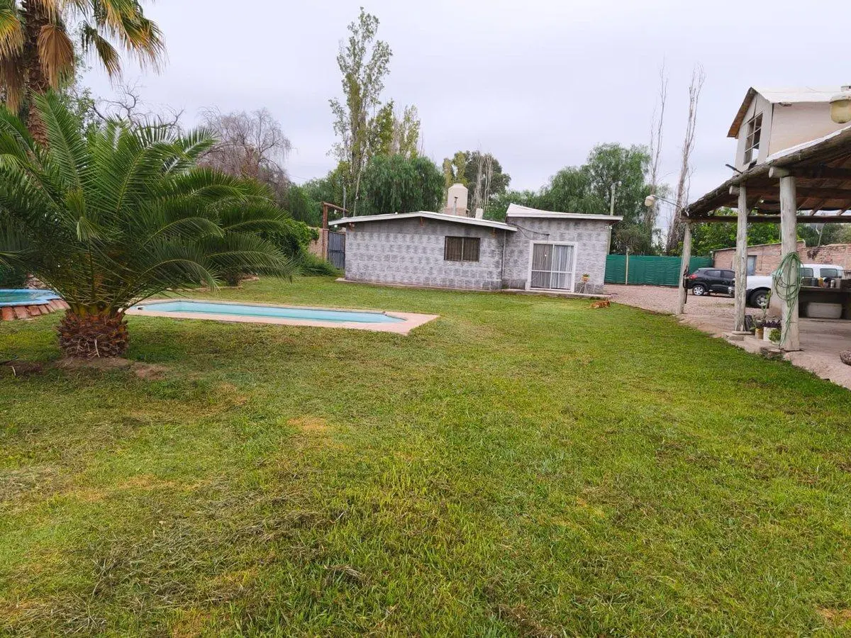 Oportunidad, Casa y 1200m² de parque. 3