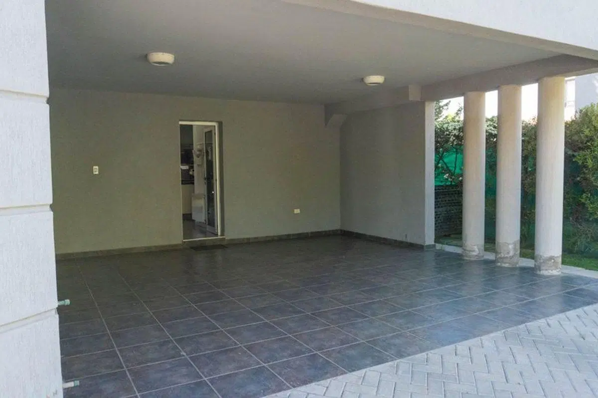 Casa  de categoría en venta en Barrio Los Teros 4