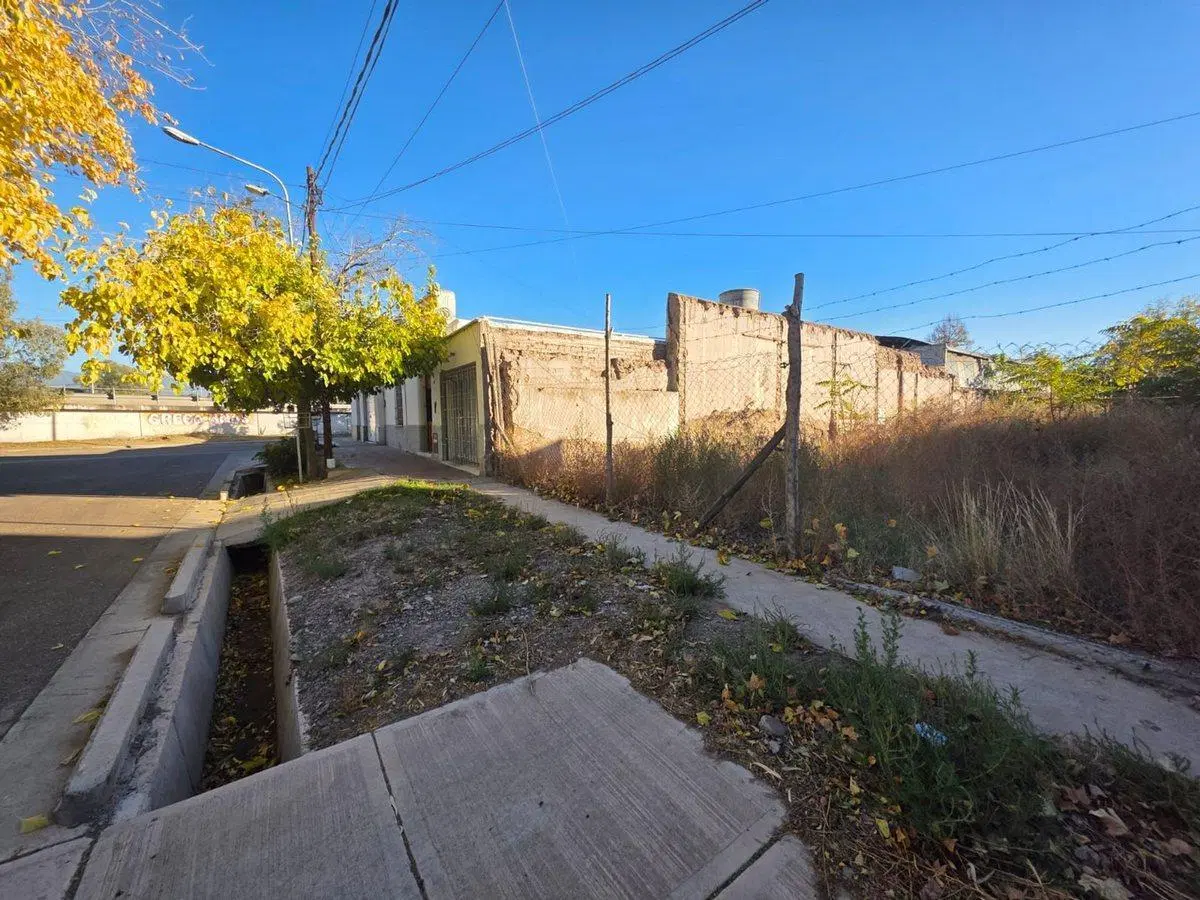 Venta de terreno en Dorrego, Guaymallén 8