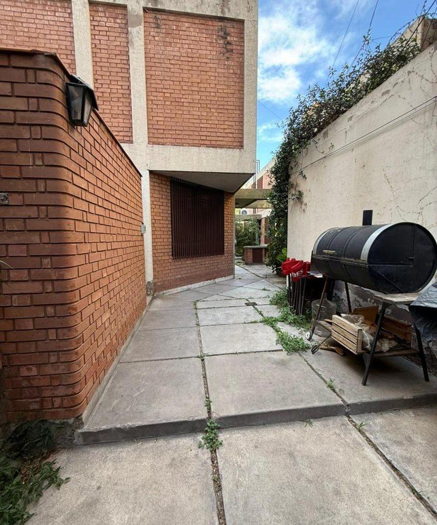 Foto de VENTA COMPLEJO DE DUPLEX EN CIUDAD - INVERSION, imagen 4