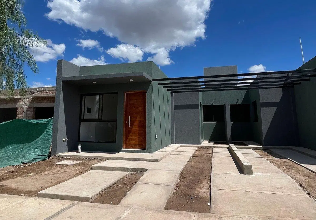 VENTA Bº PRIVADO CASA 3 HAB 2 BAÑOS (1 EN SUITE) 2