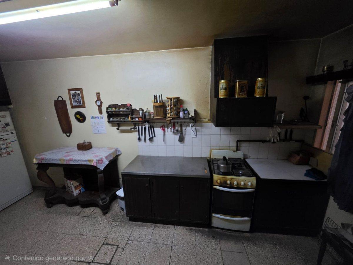 Foto de Venta de casa en Godoy Cruz, 6 ambientes, imagen 4