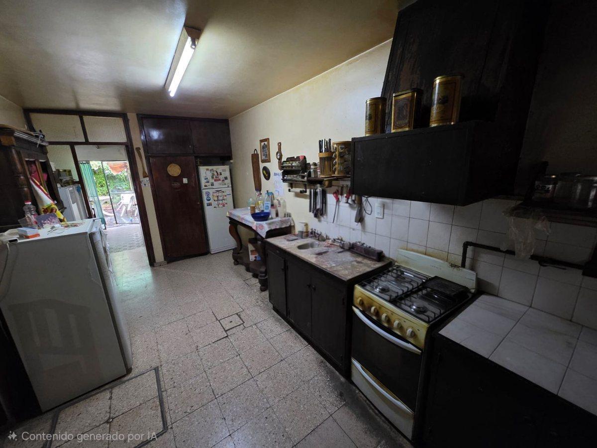 Foto de Venta de casa en Godoy Cruz, 6 ambientes, imagen 1