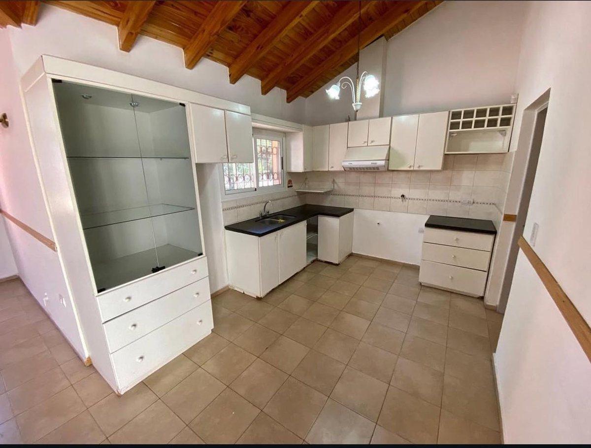 Foto de VENTA DE DEPTO 2D PLANTA ALTA S/ACC. ESTE, MAIPU, imagen 1
