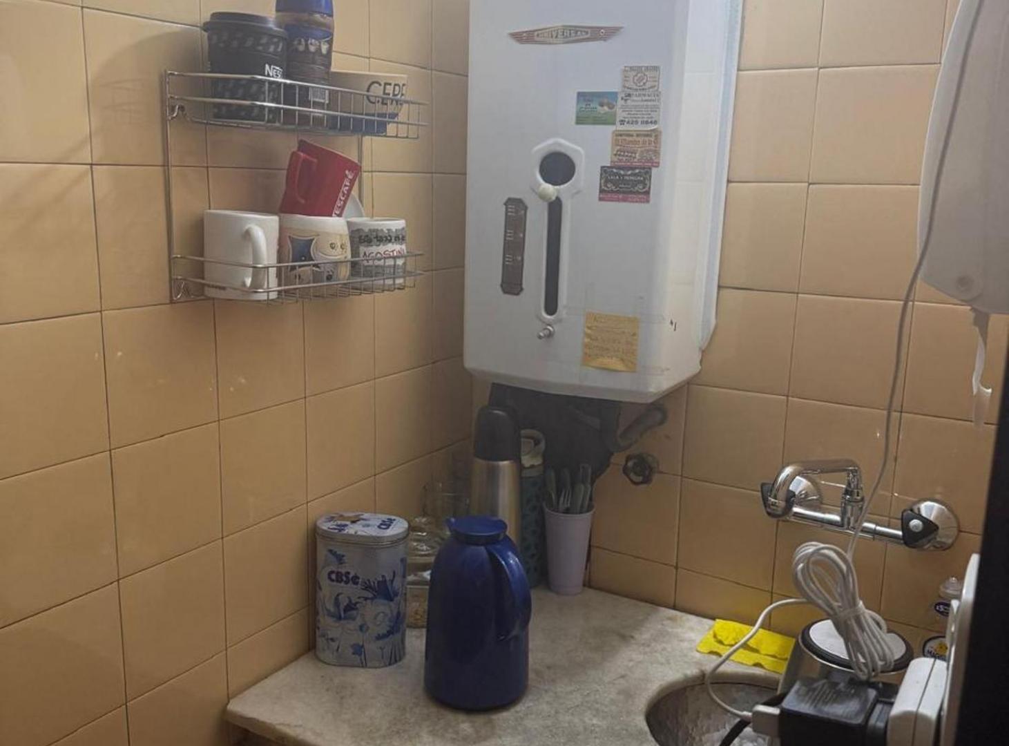 Foto de VENTA OFICINA EN CALLE SARMIENTO, imagen 4