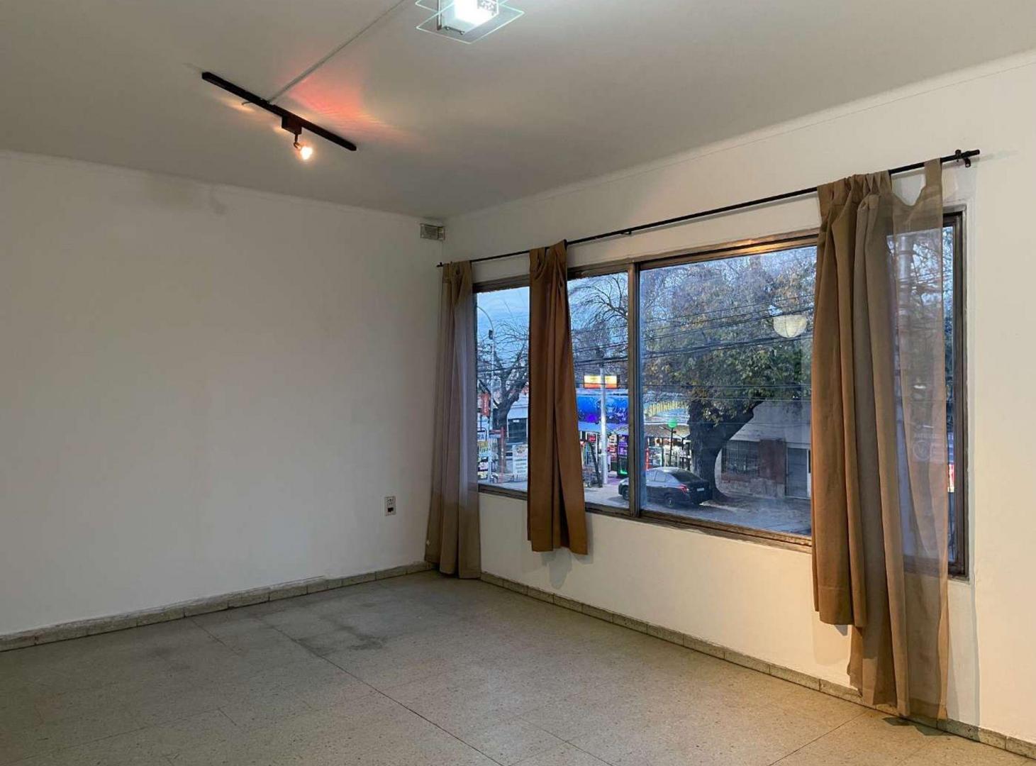 Foto de DEPARTAMENTO EN VENTA DE 3 HABITACIONES EN CIUDAD, imagen 3
