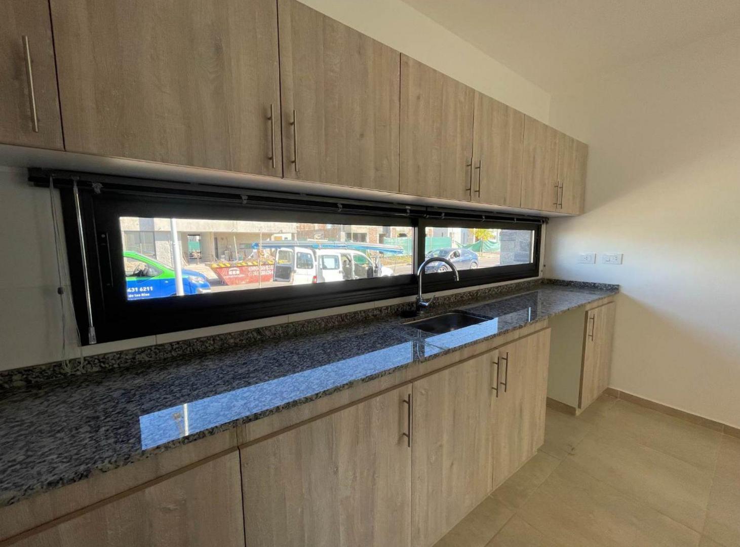 Foto de Casa en Venta - Barrio privado La Quebrada - Luján, imagen 3