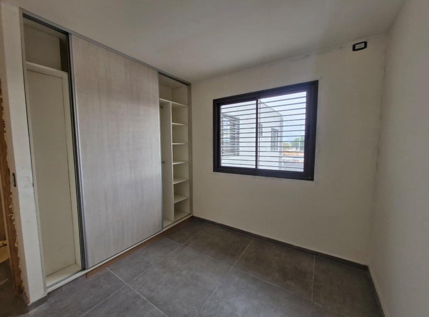 Foto de Departamento de 2 dom. con cochera, imagen 1