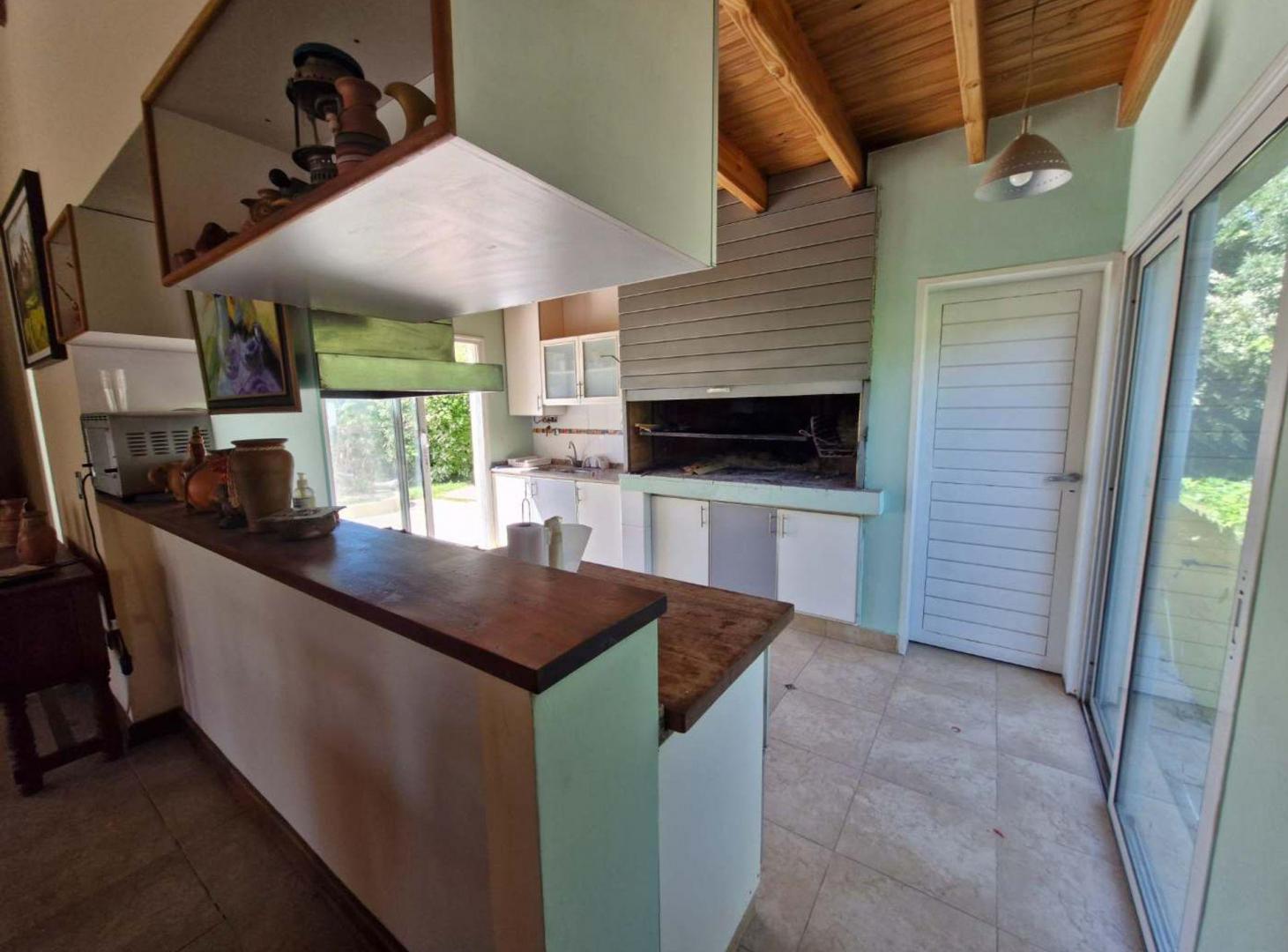 Foto de VENTA TERRENO CON QUINCHO TIPO SALÓN LA PUNTILLA, imagen 2