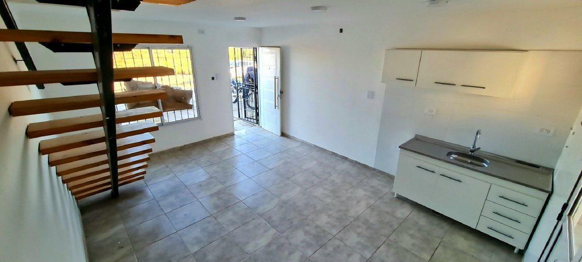 Foto de VENTA DUPLEX CON COCHERA CIUDAD SAN RAFAEL, imagen 2