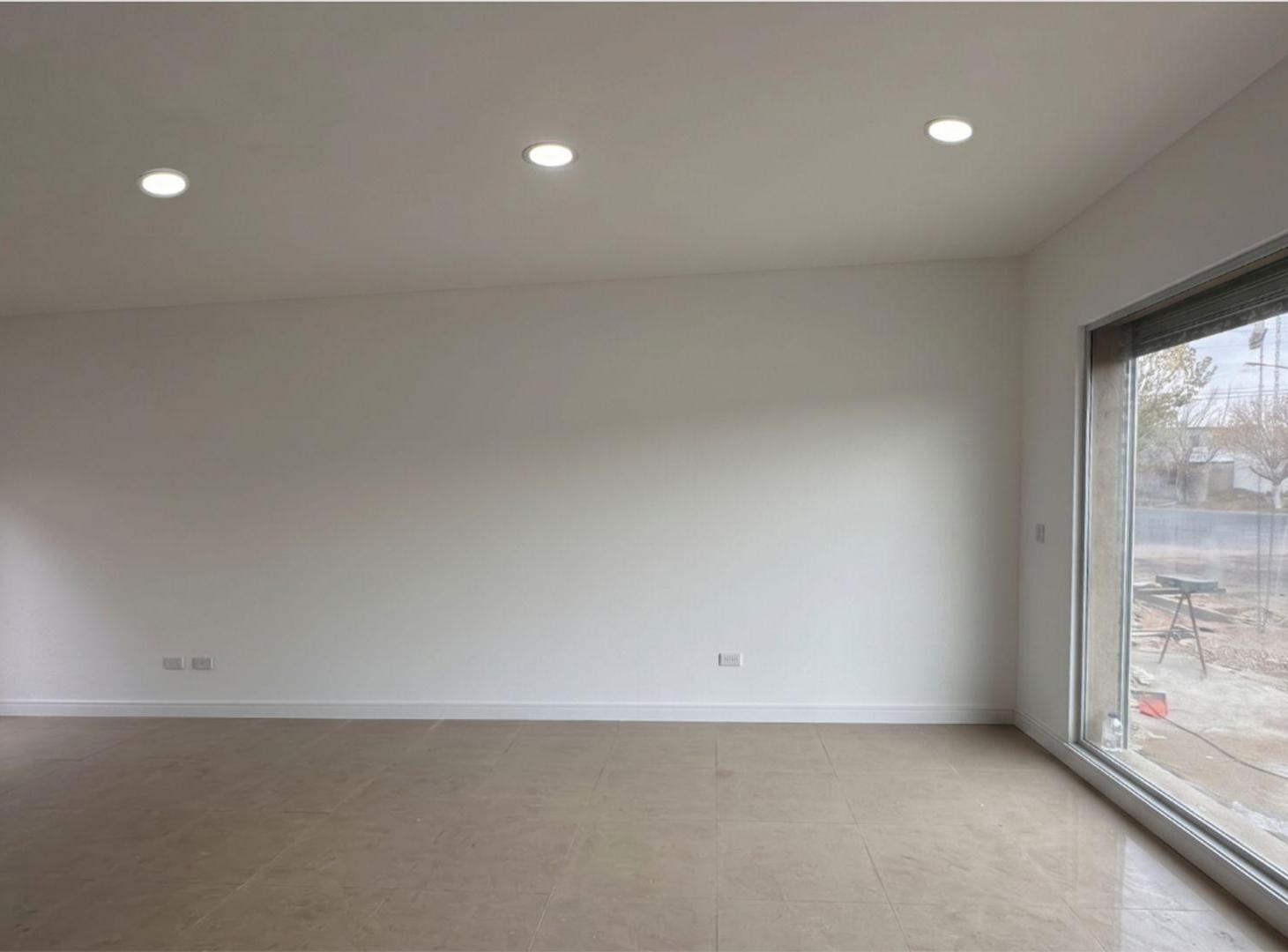 Foto de HERMOSO LOCAL EN VENTA EN MAIPU MENDOZA, imagen 1