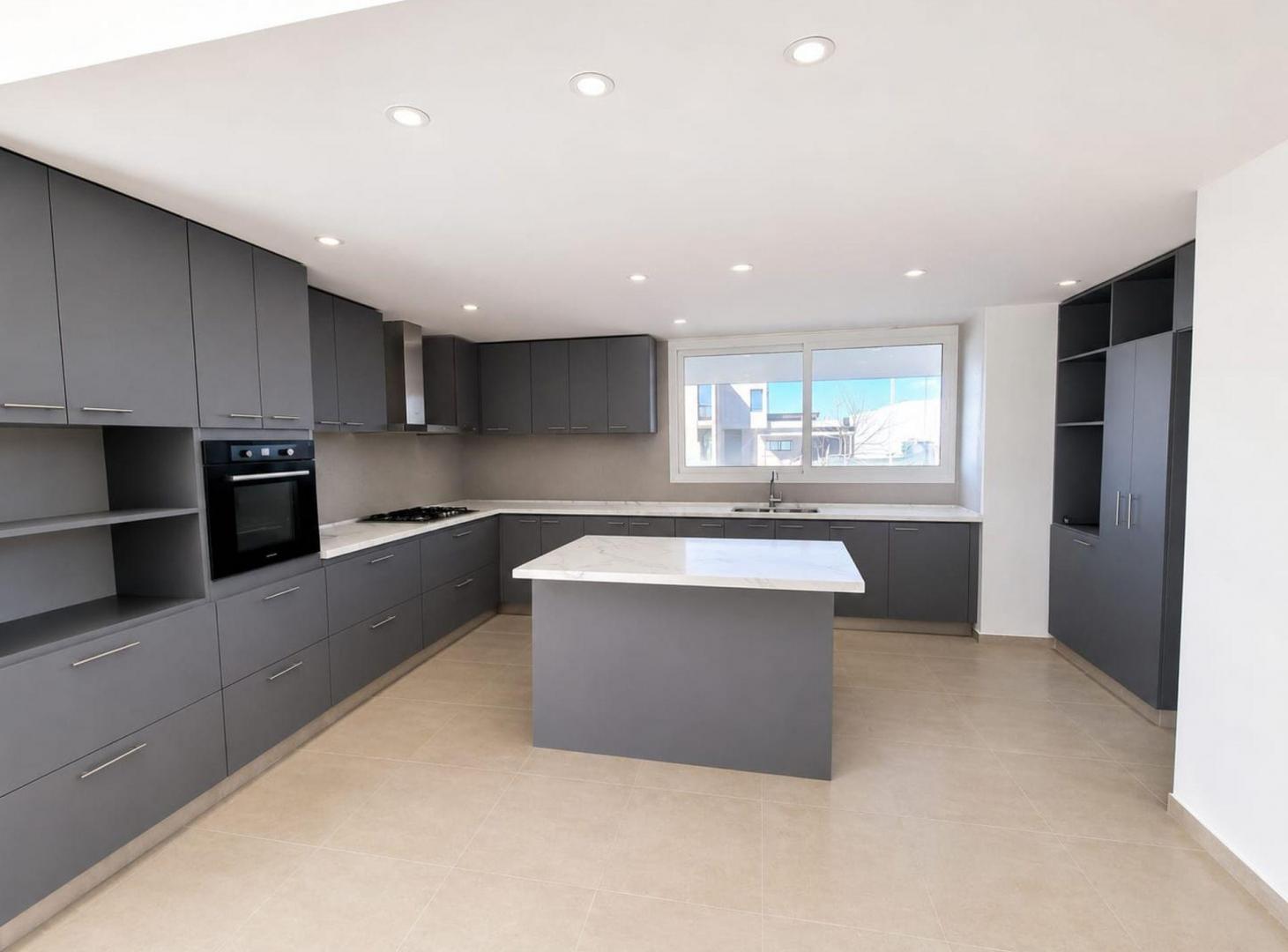 Foto de CASA A ESTRENAR EN VENTA LUJAN DE CUYO, imagen 1