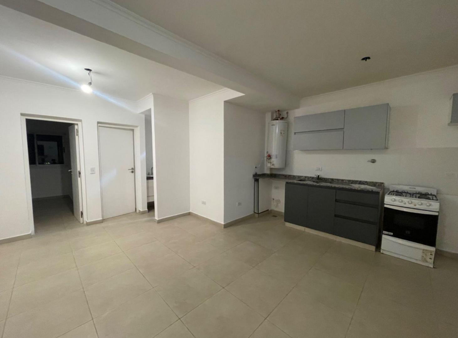 Foto de DEPARTAMENTO 1 HABITACION CON COCHERA - GODOY CRUZ, imagen 4